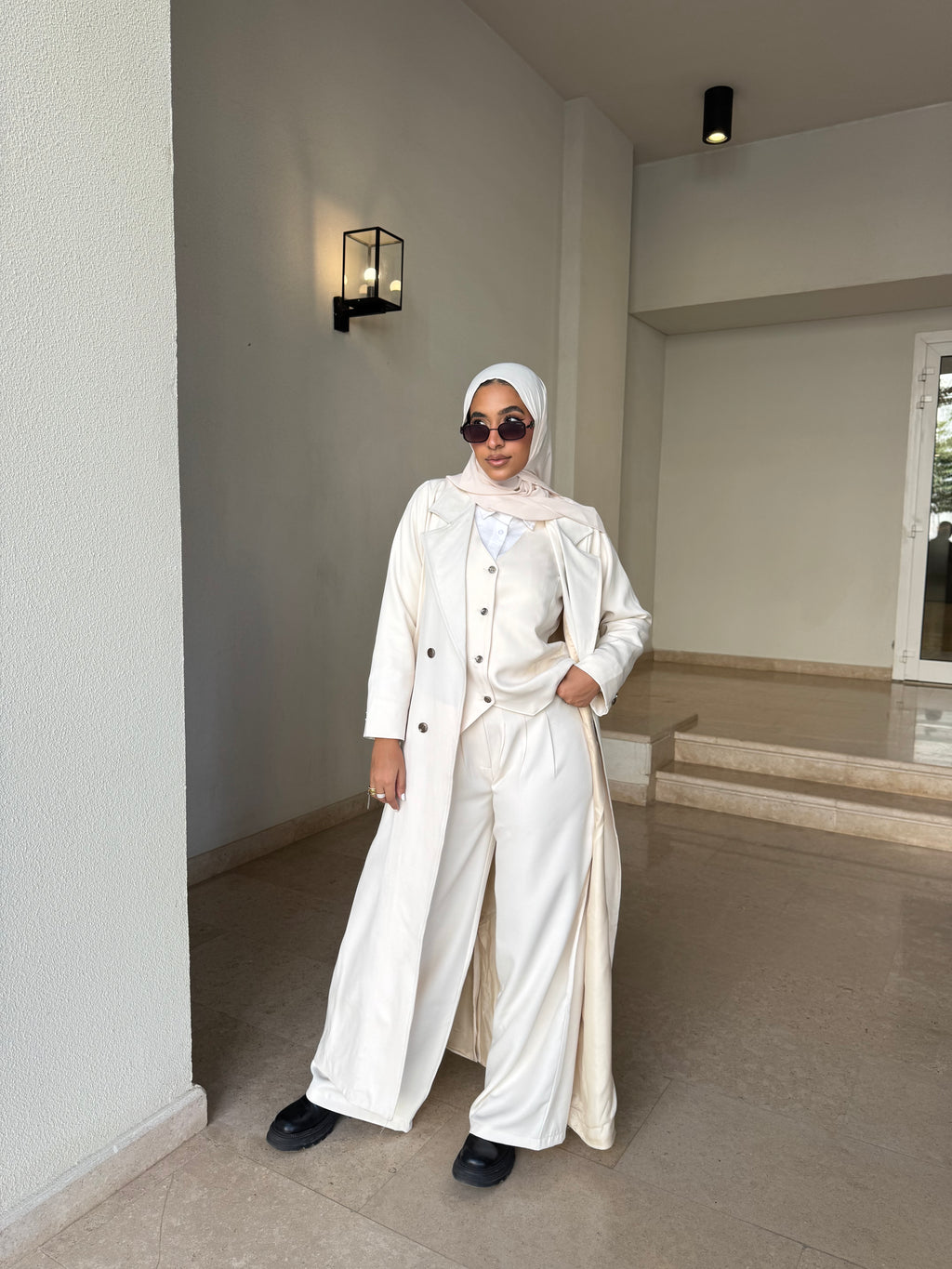 Offwhite Formal Suit